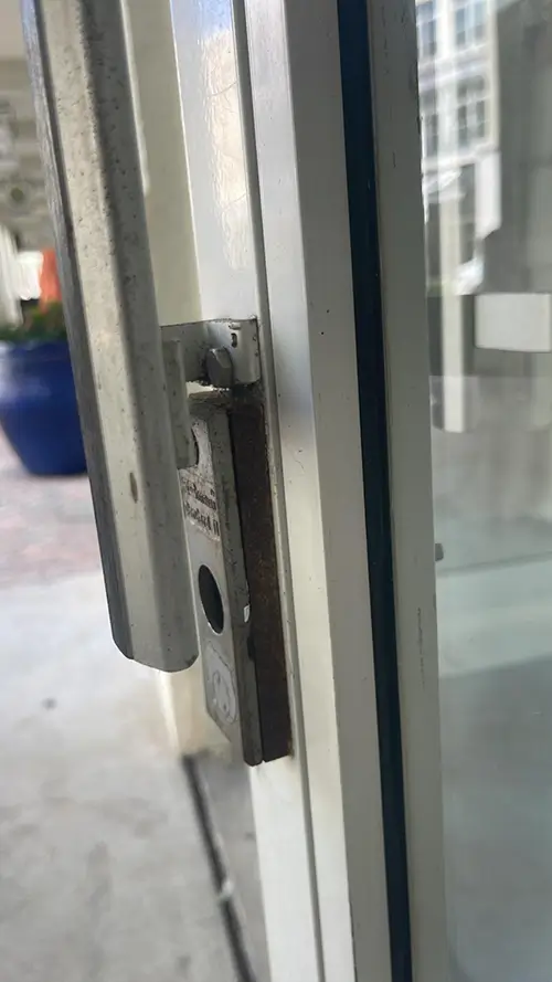 How to repair lock on sliding glass door-2